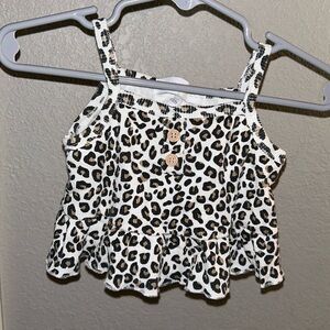 Super cute little girls pj set. Has been worn before but is in great condition.